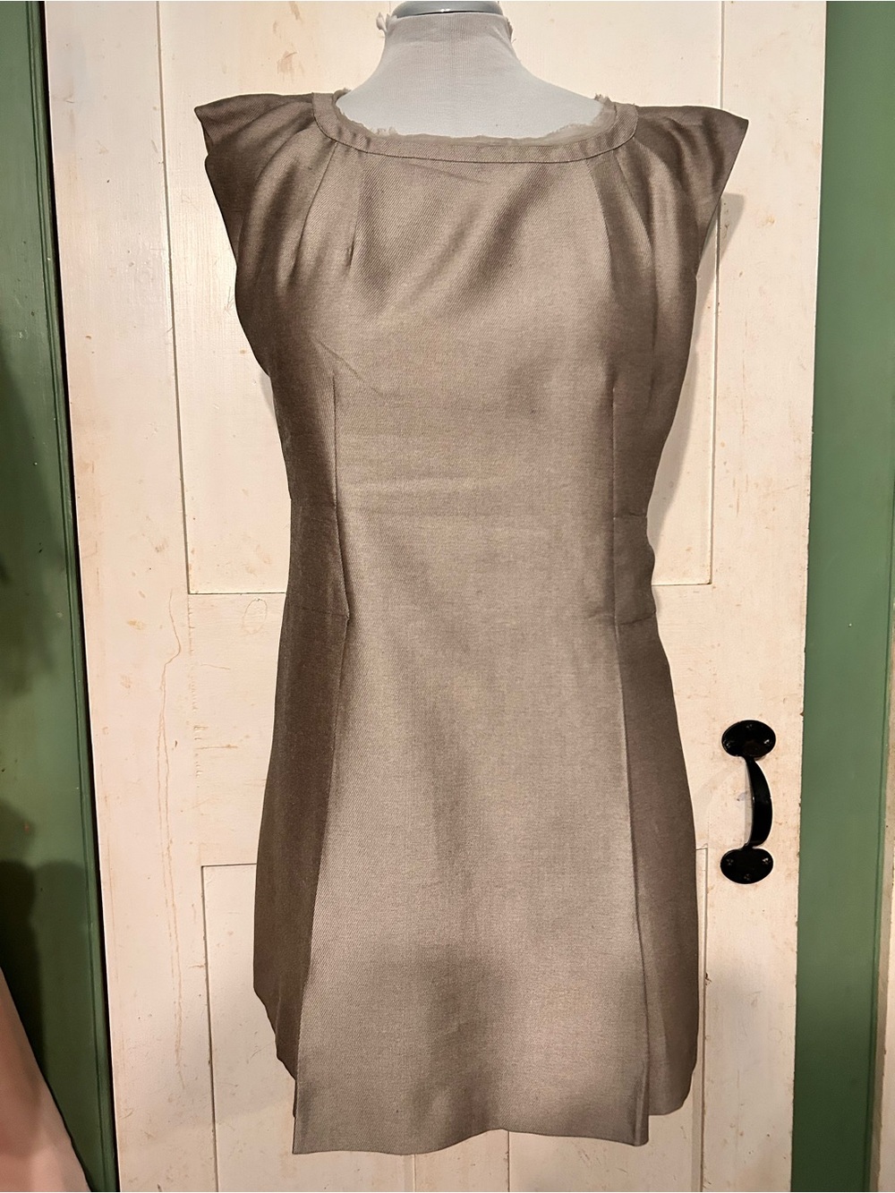 Ex Cond Moschino Sleeveless Dress Sheath w The RealReal Tag Wool/Acrylic Sz Sm?